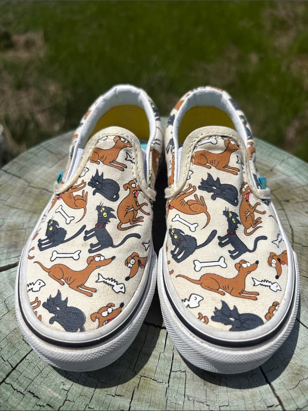 Vans The Simpsons Family Pets Slip-On Sneakers Size Kid’s 11